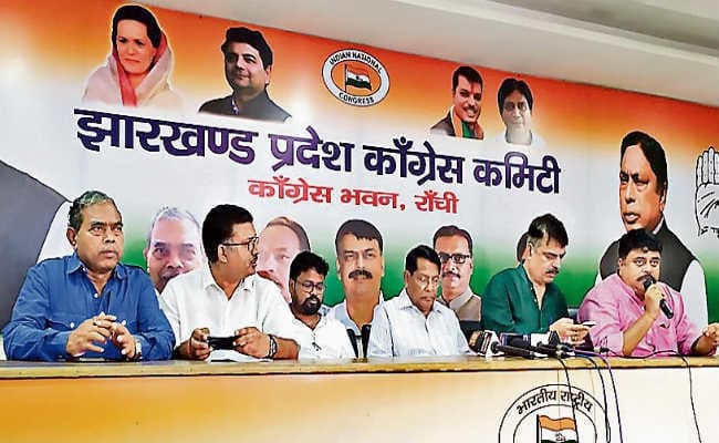 100 दिनों में मंदी व बेरोजगारी बढ़ी : उरांव