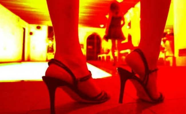 पॉश इलाके में सेक्स रैकेट का भंडाफोड़