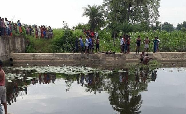 पलामू : गहरे पानी में दलदल में फंसने से नहाने गये युवक की मौत