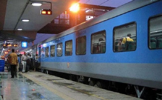 Indian Railways अब रिचार्ज करेगा आपका फोन, करना होगा बस इतना सा काम...