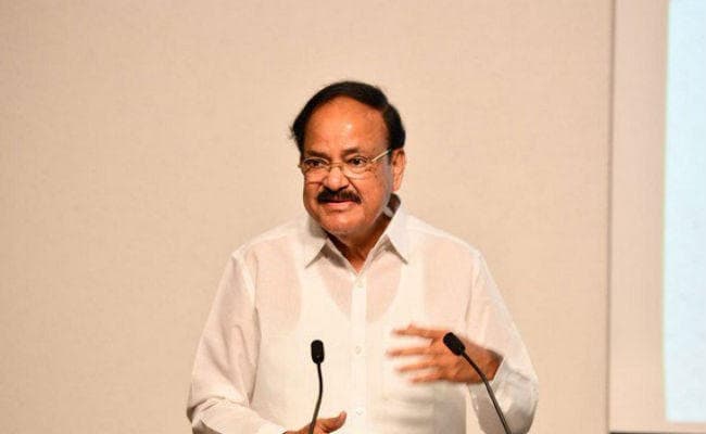 उपराष्ट्रपति वेंकैया नायडू ने कहा - पाकिस्तान से सिर्फ POK पर बात होगी