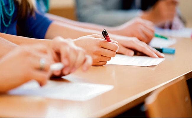 UP Polytechnic: पॉलीटेक्निक से छात्रों का मोहभंग? अब भी 1.60 लाख सीटें खाली, बस दो द‍िन का बचा है अवसर