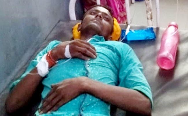 पत्नी के पांचवीं बार बच्ची जनने से चिंतित पति बैठे-बैठे गिर पड़ा, हुआ बेहोश, फिर...