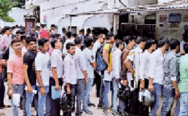 ट्रैफिक नियम सख्त हुआ, तो लोगों की टूटी नींद