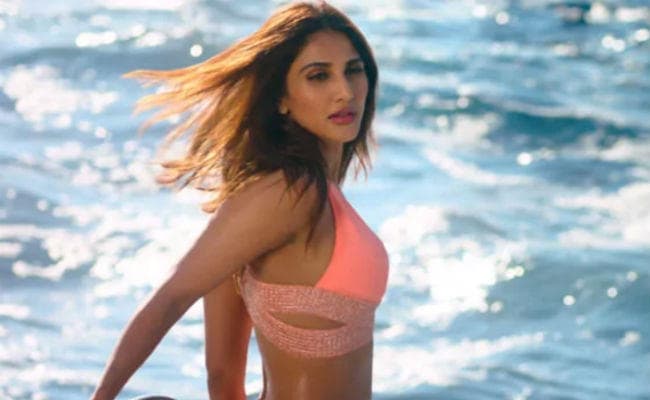 किसी की बात पर ध्यान नहीं देना और धैर्य रखना सीखा है : वाणी कपूर