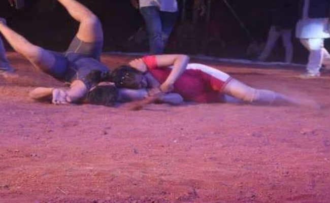 फिल्‍म दंगल से प्रेरित कुक की चाहत, कुश्‍ती में महाशक्ति बने भारत