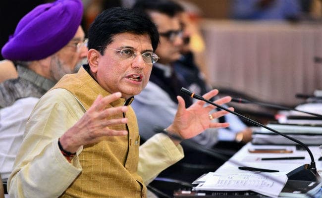 पीयूष गोयल ने आइंस्टीन को बताया गुरुत्वाकर्षण का आविष्कारक, सोशल मीडिया पर लोगों ने पढ़ाया फिजिक्स का पाठ पीयूष गोयल ने आइंस्टीन को बताया गुरुत्वाकर्षण का आविष्कारक, सोशल मीडिया पर लोगों ने पढ़ाया फिज