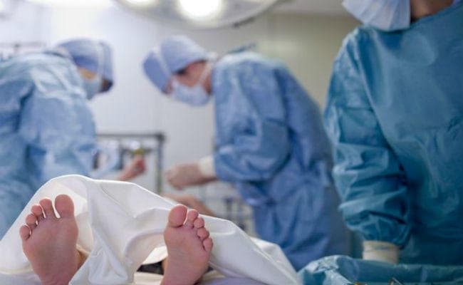 रोबोट की मदद से सर्जरी करने वाला देश का तीसरा शहर बना पटना, घुटने और कुल्हे की प्रत्यारोपण सर्जरी हुई आसान…