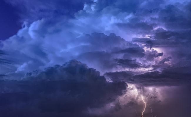 मौसम विभाग ने झारखंड में बारिश और वज्रपात की जारी की चेतावनी