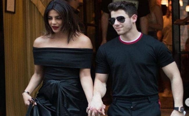 प्रियंका चोपड़ा को निक ने इस अंदाज में कहा I Love You, शरमा गईं ''देसी गर्ल''...