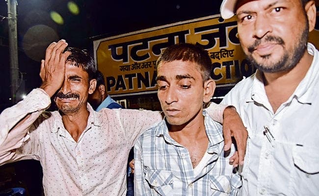 बांग्लादेश से लौटा सतीश,11 साल से था जेल में बंद, भाई ने कहा- रिहा कराने के लिए सब कुछ बिक गया