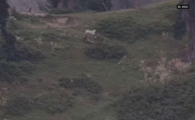 सामने आया पाकिस्तान का झूठ, सफेद झंडा दिखाकर ले गये अपने सैनिकों का शव