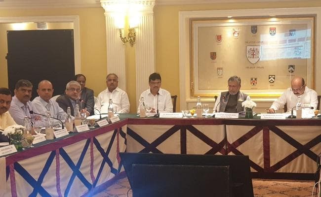 ऑटो उत्पाद पर टैक्स कम करने के लिए फिलहाल राज्य तैयार नहीं : सुशील मोदी