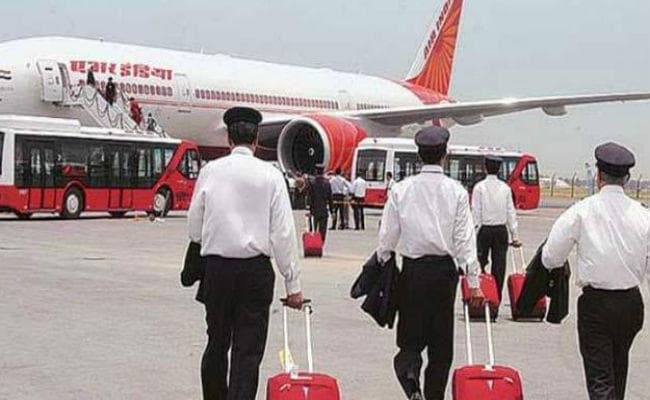 एयर इंडिया ने चालक दल के खाने में किया बदलाव, कम वसा वाला संतुलित भोजन मिलेगा