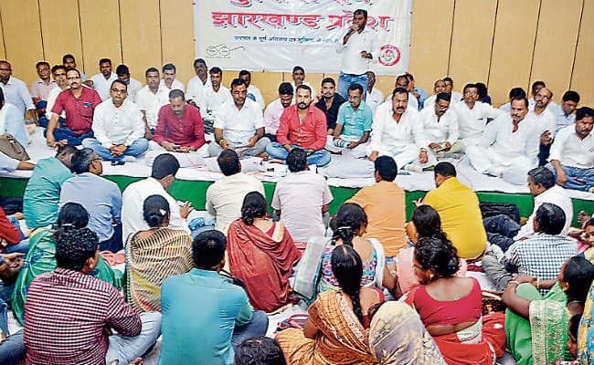 रांची : गांव की सरकार को नहीं दिया गया है पूरा अधिकार