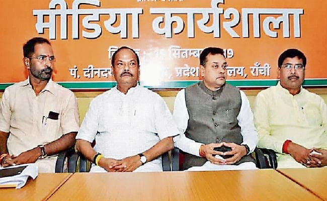 रांची : भाजपा की मीडिया कार्यशाला में पहुंचे मुख्यमंत्री, कहा- विरोधियों को बेनकाब करें