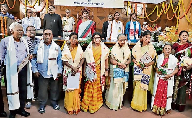 रांची : हम अपनी पहचान व आत्मसम्मान के साथ आगे बढ़ें