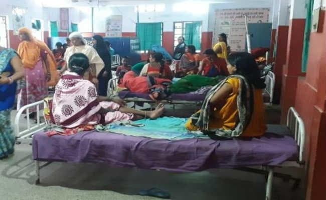 3000 से अधिक बेड फुल, एक-एक बेड पर दो-दो मरीज, कई का तो जमीन पर ही इलाज