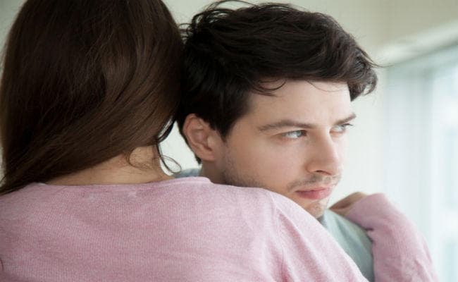 ''Mama''s boys को सिखाया जायेगा डेट पर जायें, तो कैसे जीतें लड़कियों का दिल