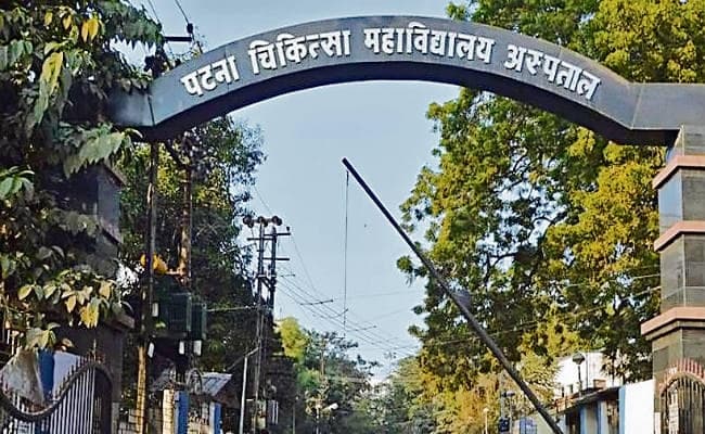 पटना : पीएमसीएच के ब्लड बैंक में कर्मचारियों की कमी