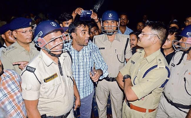 पटना : छेड़खानी के बाद बवाल, फायरिंग, एक की मौत