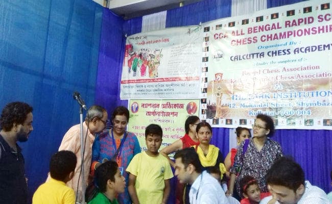 RSS ने बंगाल में बढ़ायी शक्ति, शाखा संगठन ने एक साथ लगाये 105 स्वास्थ्य शिविर