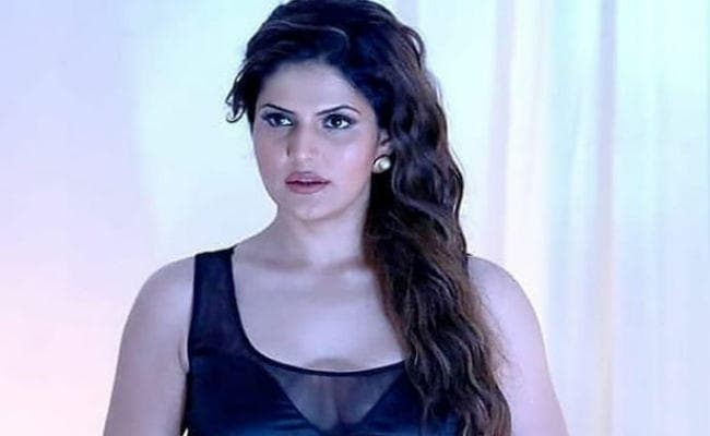 Casting Couch : जरीन खान का खुलासा- किसिंग सीन की रिहर्सल करना चाहता था डायरेक्‍टर