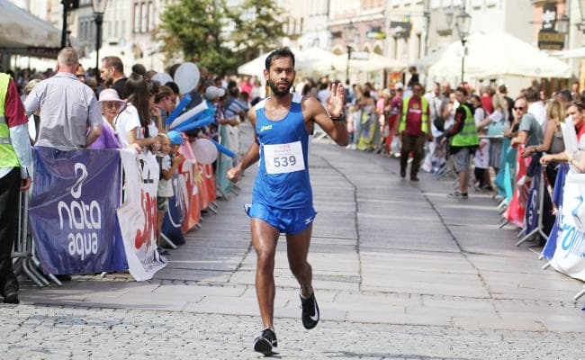 देश के लिए ओलिंपिक में मेडल जीतना चाहते हैं रांची के पहले इंटरनेशनल मैराथन धावक प्रबीर महतो