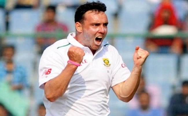 काउंटी क्रिकेट में इस गेंदबाज ने बरपाया कहर, 40 रन पर उखाड़ दिये 9 विकेट