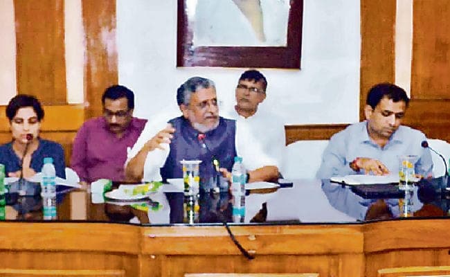 बिहार में नहीं चलेंगी झारखंड नंबर की गाड़ियां : सुशील मोदी