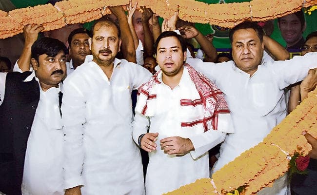 पटना : सांप्रदायिक ताकतों और जनादेश का अपमान करने वालों से समझौता नहीं : तेजस्वी यादव