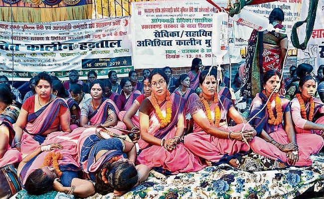 रांची : सेविका को पांच व सहायिका को ढाई हजार अतिरिक्त मिले