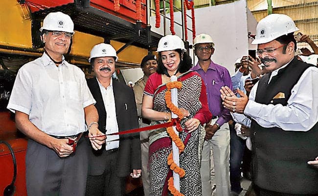 रांची : एचइसी में बनी हाइड्रोलिक शॉवेल लांच, कम होगी ईंधन की खपत