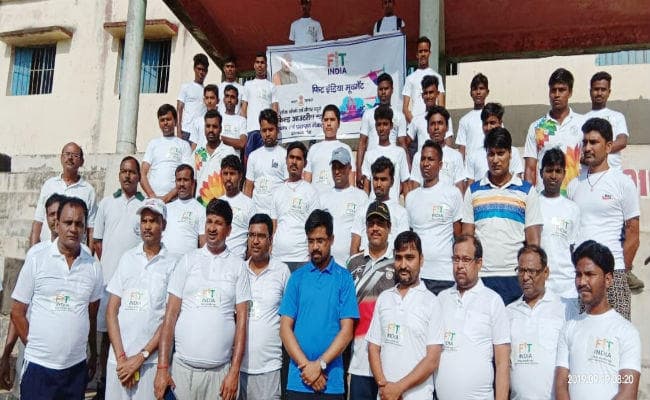 गढ़वा के मेराल में ''फिट इंडिया'' का आयोजन, ''मैं फिट तो इंडिया फिट'' नारों से गुंजा शहर
