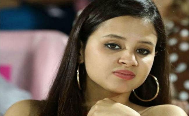 ......जब साक्षी धौनी ने किया ट्वीट, रांची में चार से सात घंटे तक बिजली रहती है गुल