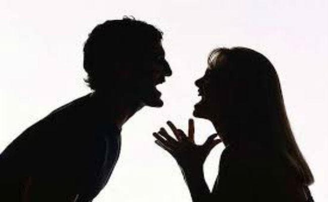 भाजपा नेता ने पार्टी कार्यालय में ही पत्नी को जड़ा जोरदार थप्पड़, जमकर हुआ बवाल