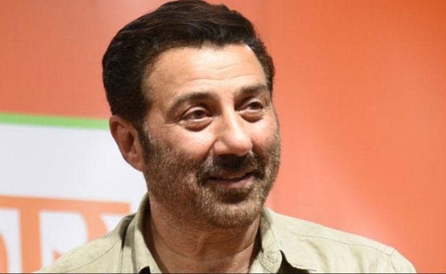 लोगों के सामने रोने का मतलब मजबूत या कमजोर होना नहीं होता : सनी देओल