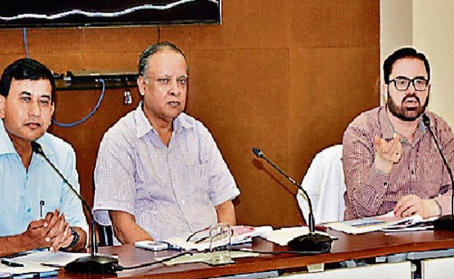 टाना भगतों का विकास सरकार का लक्ष्य : सीएस