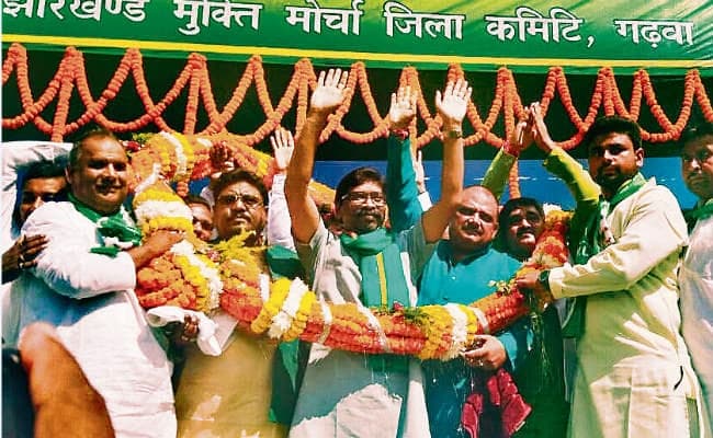 गरीब सवर्ण के बच्चों को देंगे नि:शुल्क शिक्षा : हेमंत सोरेन