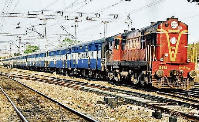 मुश्किल में सफर : 17 दिसंबर से बड़ोदरा होकर नहीं चलेगी साबरमती एक्स, इस रेलखंड पर ट्रेनों का परिचालन रहेगा बाधित