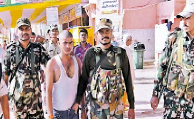 पितृपक्ष मेला: यूपी के चोर गिरोह का सदस्य पिंडदानी के वेश में कर रहा था चोरी, पुलिस ने यूं दबोचा