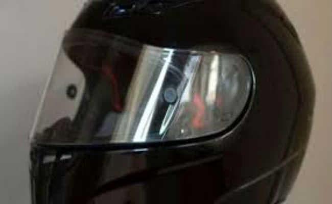 ये क्या! ‘हेलमेट'' नहीं पहनने पर बस वाले का काट दिया चालान