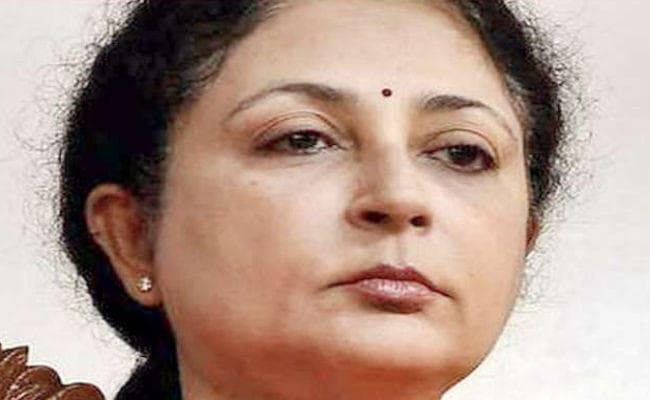 मद्रास उच्च न्यायालय की मुख्य न्यायाधीश का इस्तीफा स्वीकार