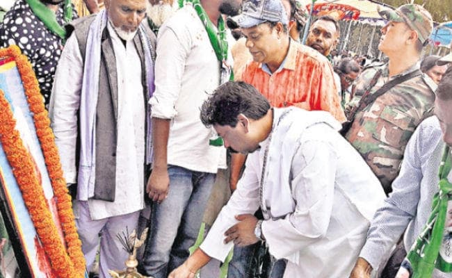 लोहरदगा : जल, जंगल और जमीन की हो रही है लूट : हेमंत सोरेन