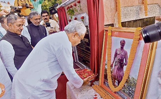 सीएम की पहल पर फरक्का डैम के सभी 109 गेट खुले, अब छोड़ा जा रहा 18 लाख क्यूसेक पानी