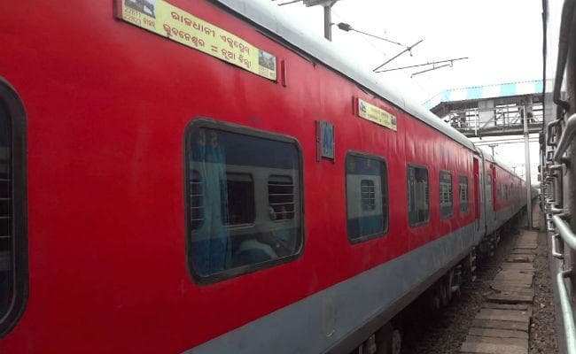 भुवनेश्वर-नयी दिल्ली राजधानी एक्सप्रेस पर दिखेगी ओडिशा की कला-संस्कृति की झलक