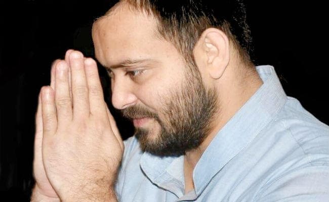 तेजस्वी के ट्वीट पर सूबे के मंत्री ने साधा निशाना, आरजेडी नेता ने किया पलटवार, ...जानें क्या है मामला?