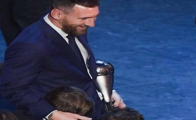 लियोनेल मेस्सी एक बार फिर बने फीफा बेस्ट फुटबॉलर ऑफ दि ईयर