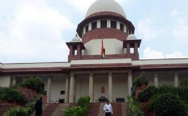 सोशल मीडिया के दुरूपयोग से निबटने के लिये केंद्र तैयार करे दिशानिर्देश: सुप्रीम कोर्ट