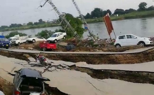 POK से दिल्ली तक भूकंप, 23 की मौत, 300 से ज्यादा घायल